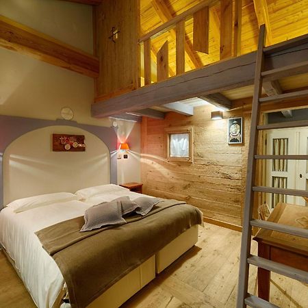 Les Plaisirs D'Antan Otel Jovencan Oda fotoğraf