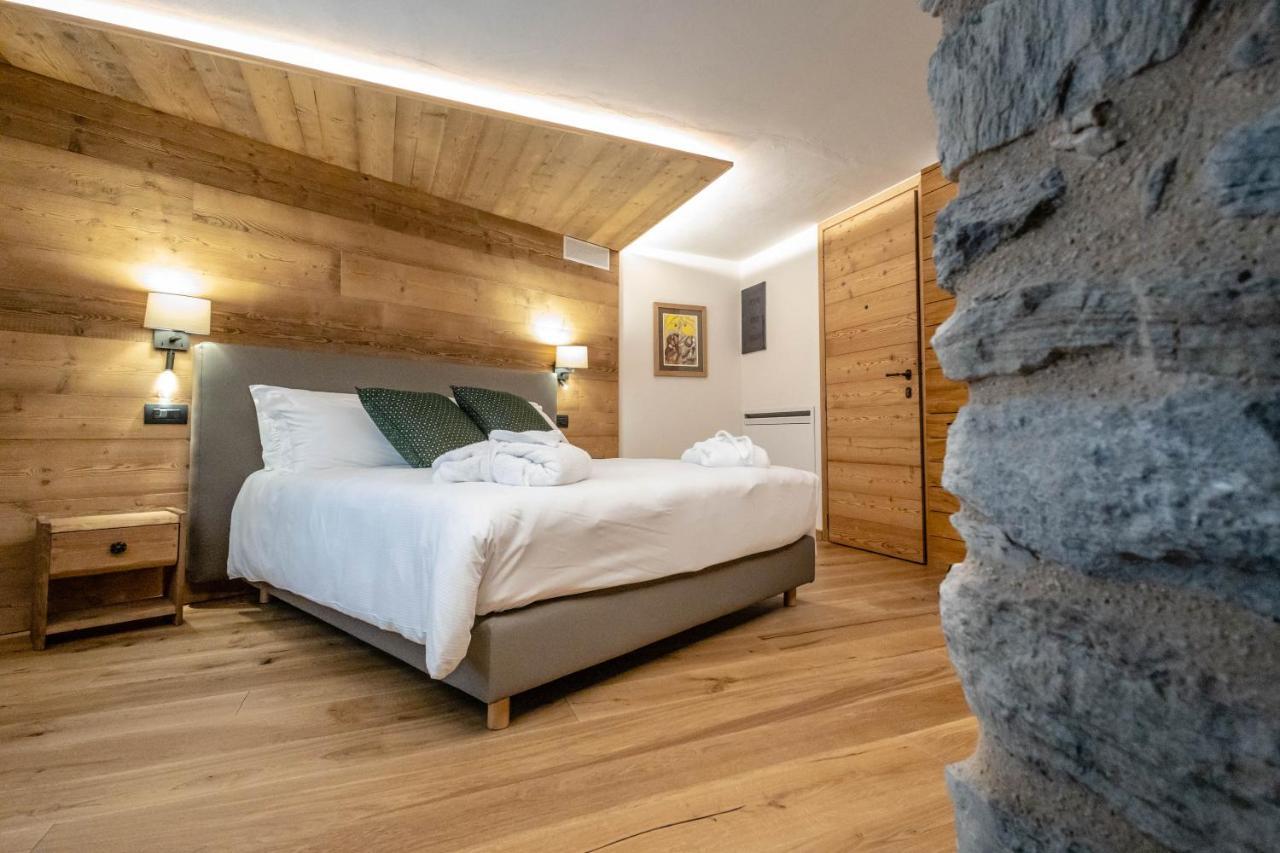 Les Plaisirs D'Antan Otel Jovencan Dış mekan fotoğraf