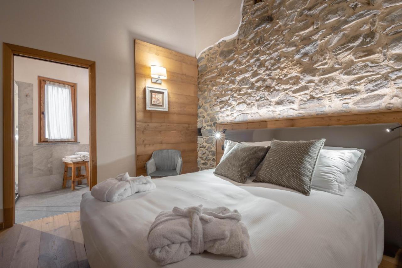 Les Plaisirs D'Antan Otel Jovencan Dış mekan fotoğraf