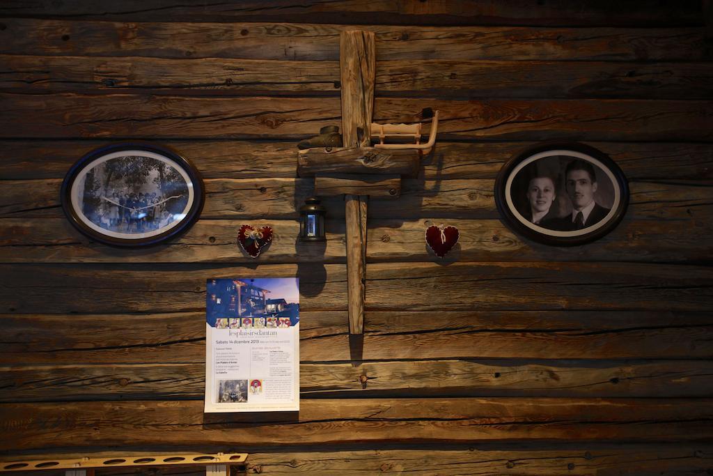 Les Plaisirs D'Antan Otel Jovencan Dış mekan fotoğraf