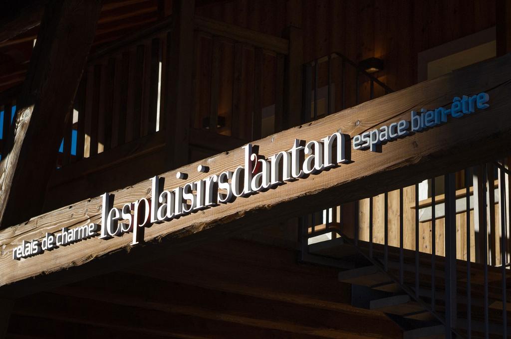 Les Plaisirs D'Antan Otel Jovencan Dış mekan fotoğraf