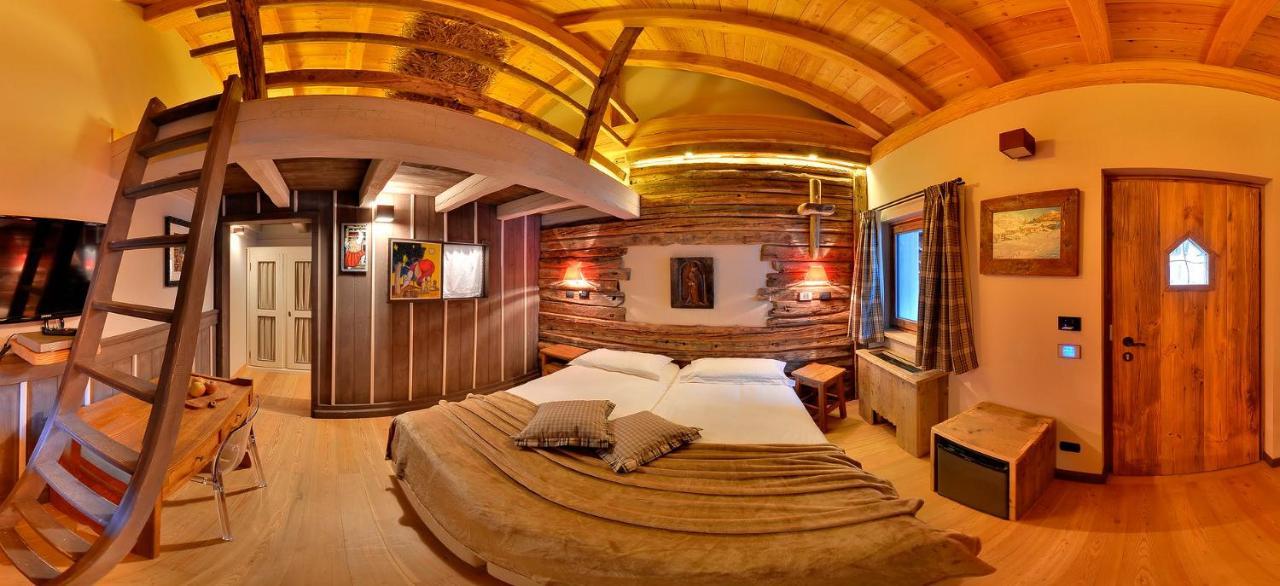 Les Plaisirs D'Antan Otel Jovencan Dış mekan fotoğraf
